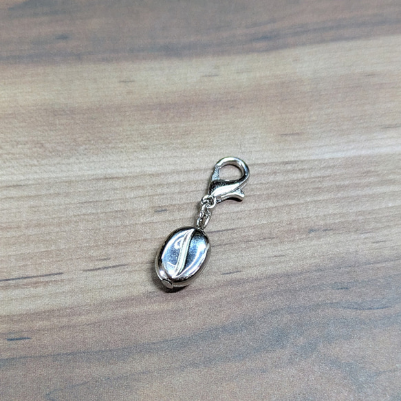 トラベラーズノートを飾るコーヒー豆チャーム【シルバー】 5枚目の画像