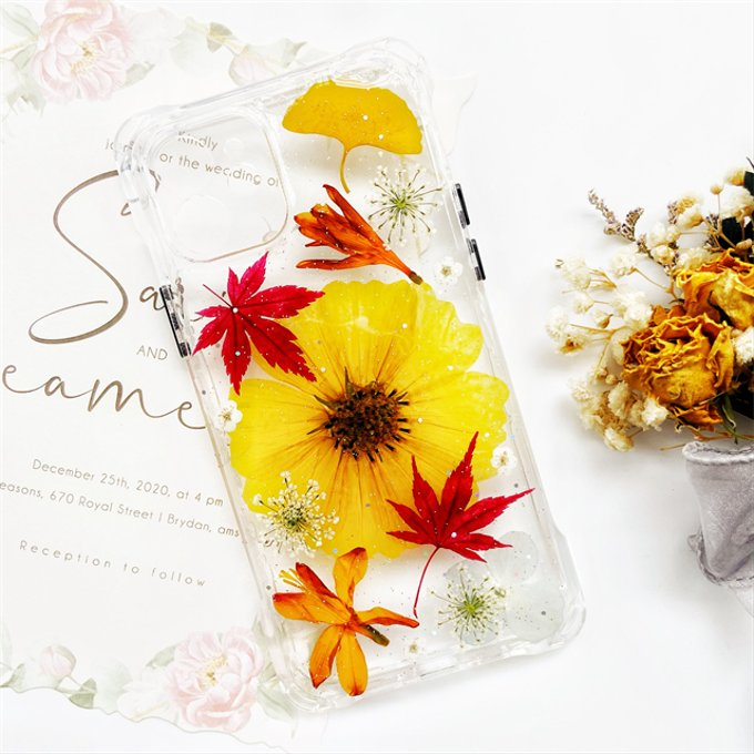 縦横自由自在、押し花ケース 、iphone16、iPhone11、iPhoneケース、名入れ無料、紅葉