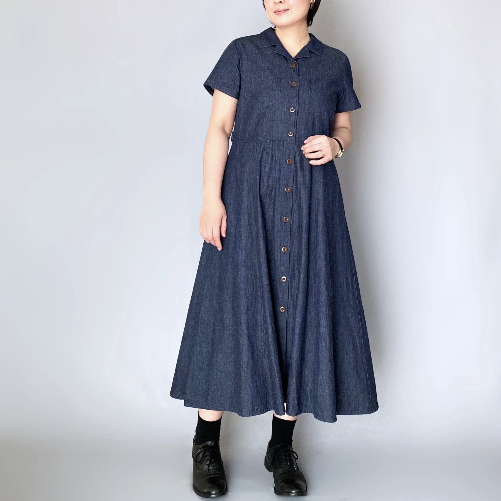 (半袖) デニムのオープンカラーワンピース（ネイビー）大人 レディース 春夏 クラシカル レトロ 国産デニム