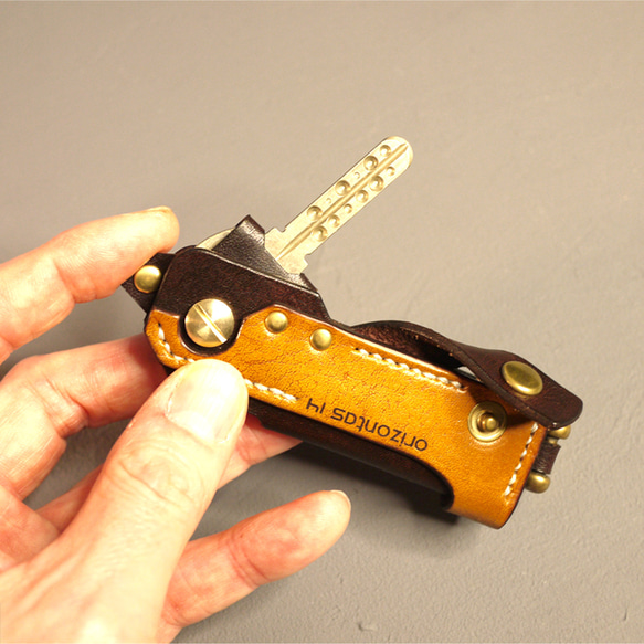orizontas14 キーカバー スチームパンク 牛革 ハンドメイド レザー 4枚目の画像