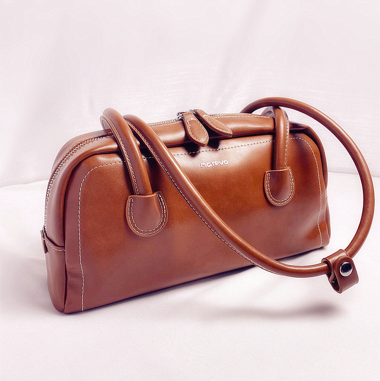 アンティーク調ワンショルダーバッグ｜PUレザー×軽量設計／長財布＆コスメも収納OK　【黒・ブラウン】