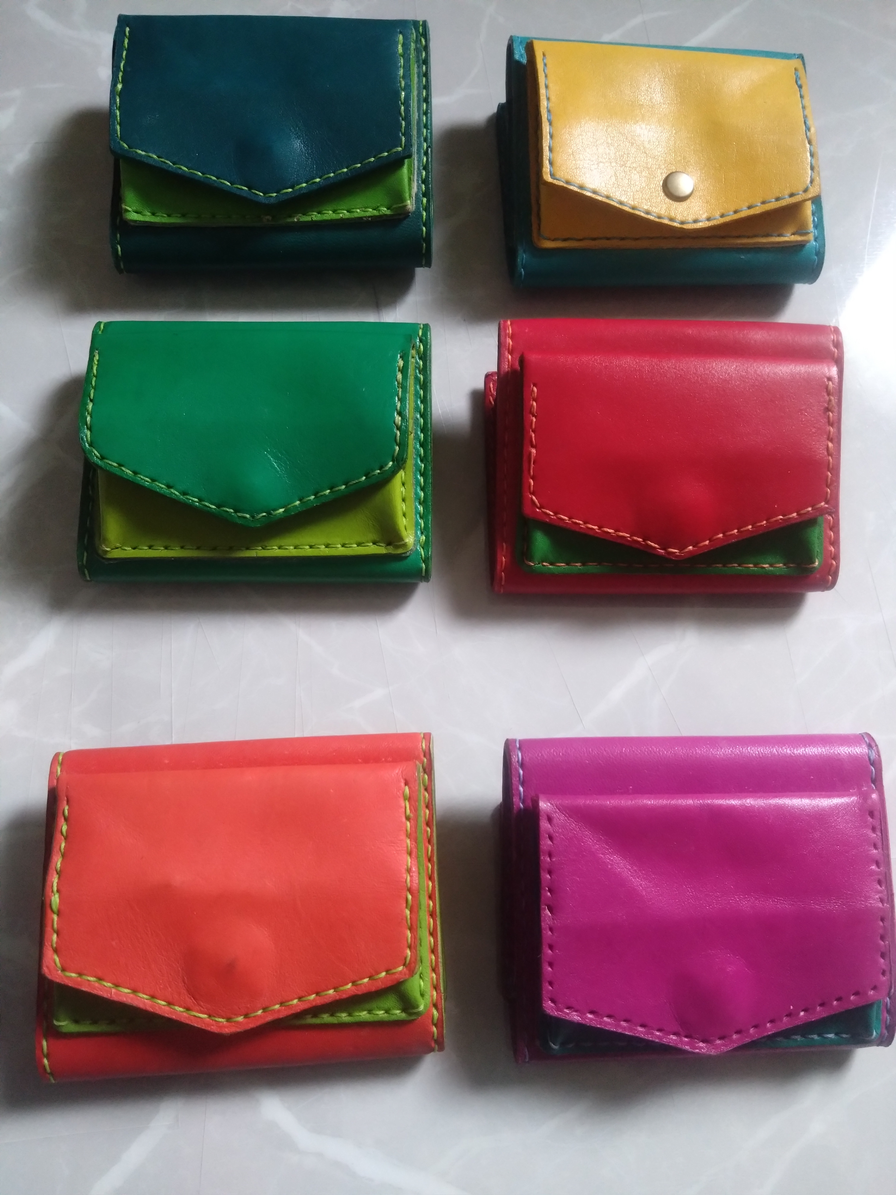 ビタミンカラー三つ折りミニ財布