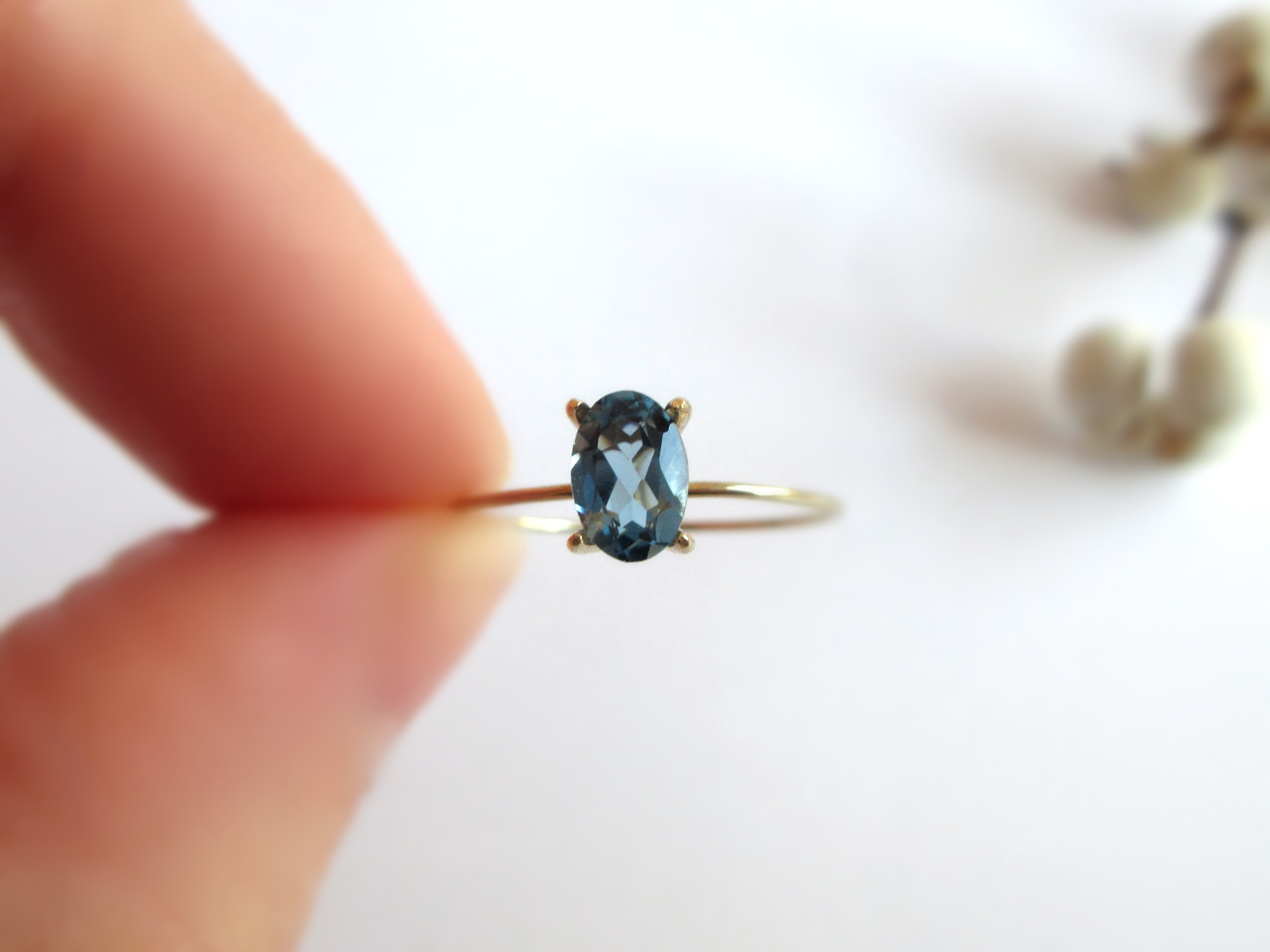 K10【3月の誕生石】6×4mm美粒ブラジル産「サンタマリアアクアマリン」リング