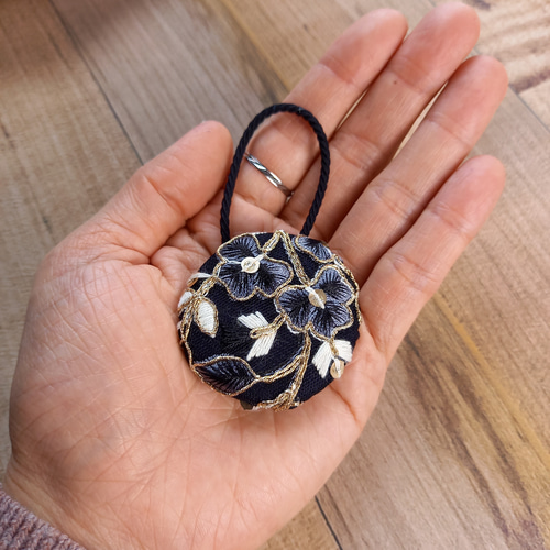 国産ヘアゴム使用】インド刺繍リボンのくるみボタンヘアゴム LLサイズ