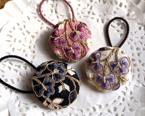 国産ヘアゴム使用】インド刺繍リボンのくるみボタンヘアゴム LLサイズ