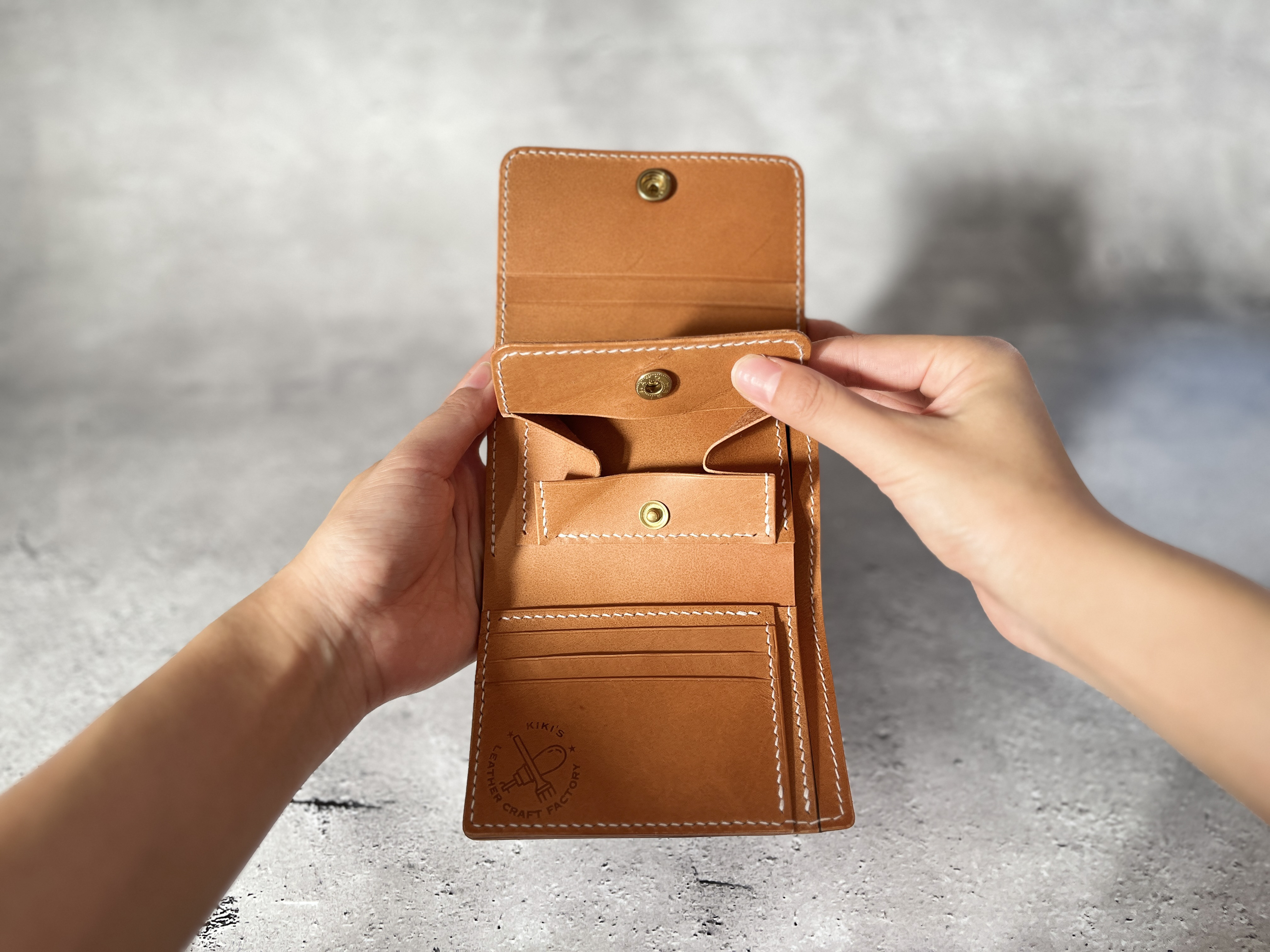 【本革】財布・三つ折りコンパクト［インディゴ・ブルー］