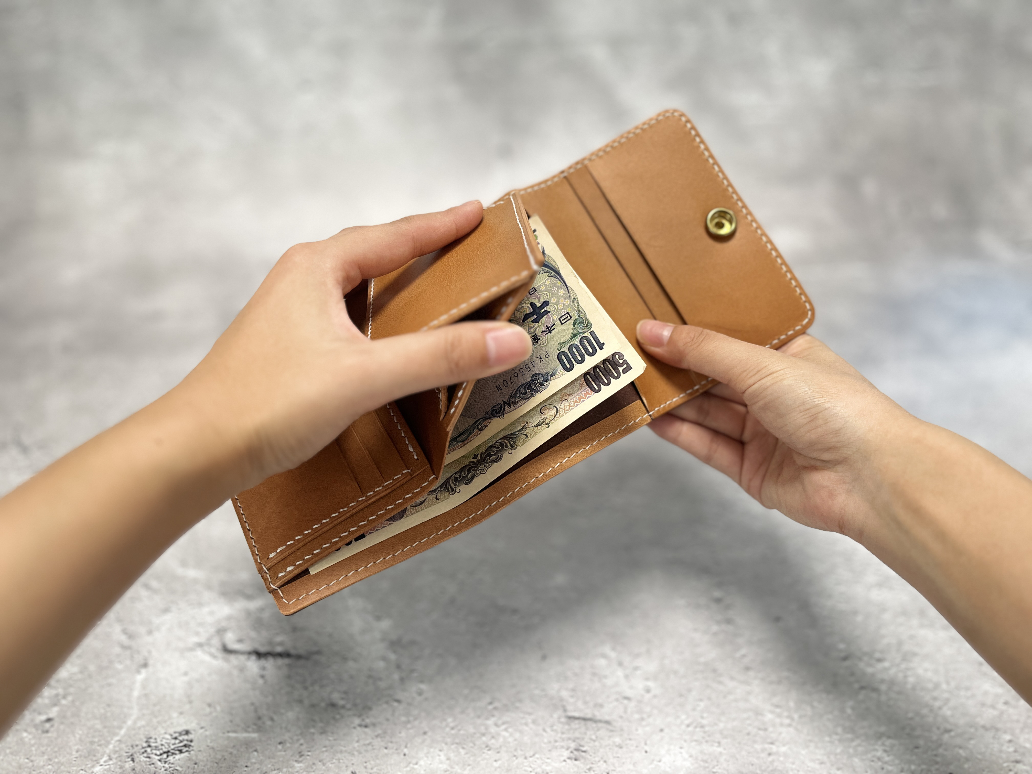 【本革】財布・三つ折りコンパクト［インディゴ・ブルー］