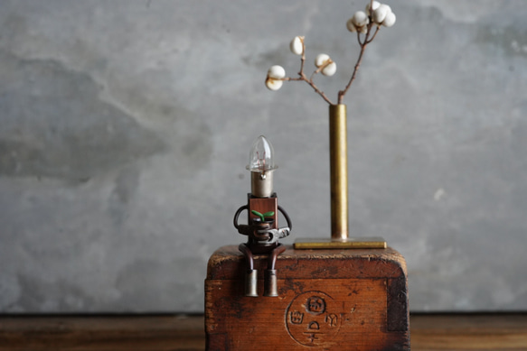 　腰掛けランプマン　「慈しむ」 8枚目の画像