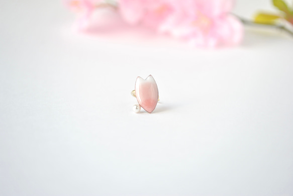 七宝焼「ひとひら　～sakura gradiation～」イヤーカフ 7枚目の画像