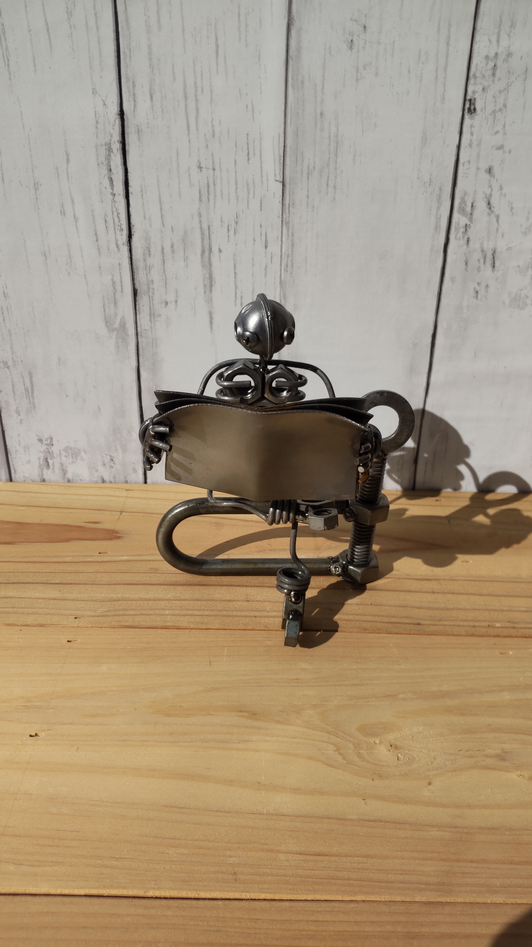 『読む人』 Japan handmade