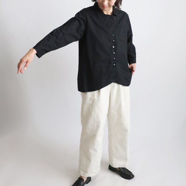 ⁂ラスト３　春うららＳＡＬＥ　上質ギマ擬麻コットン　変形ラウンドヘム 裾 シャツ ジャケット 前開き 胸ポケット黒R16