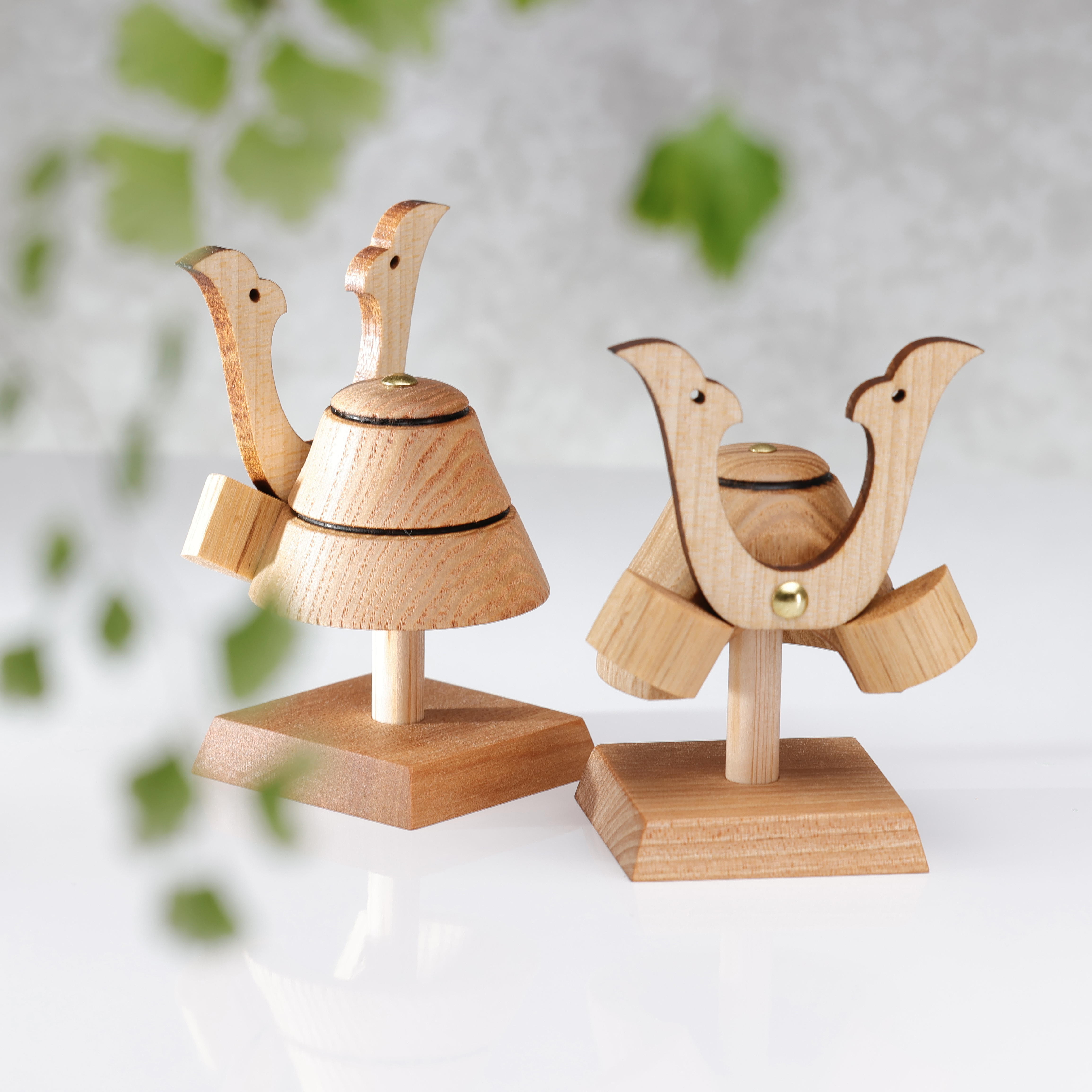 木製兜と鯉のぼり　端午の節句 無垢材　兜飾り 初節句 名前札 こいのぼり　五月人形