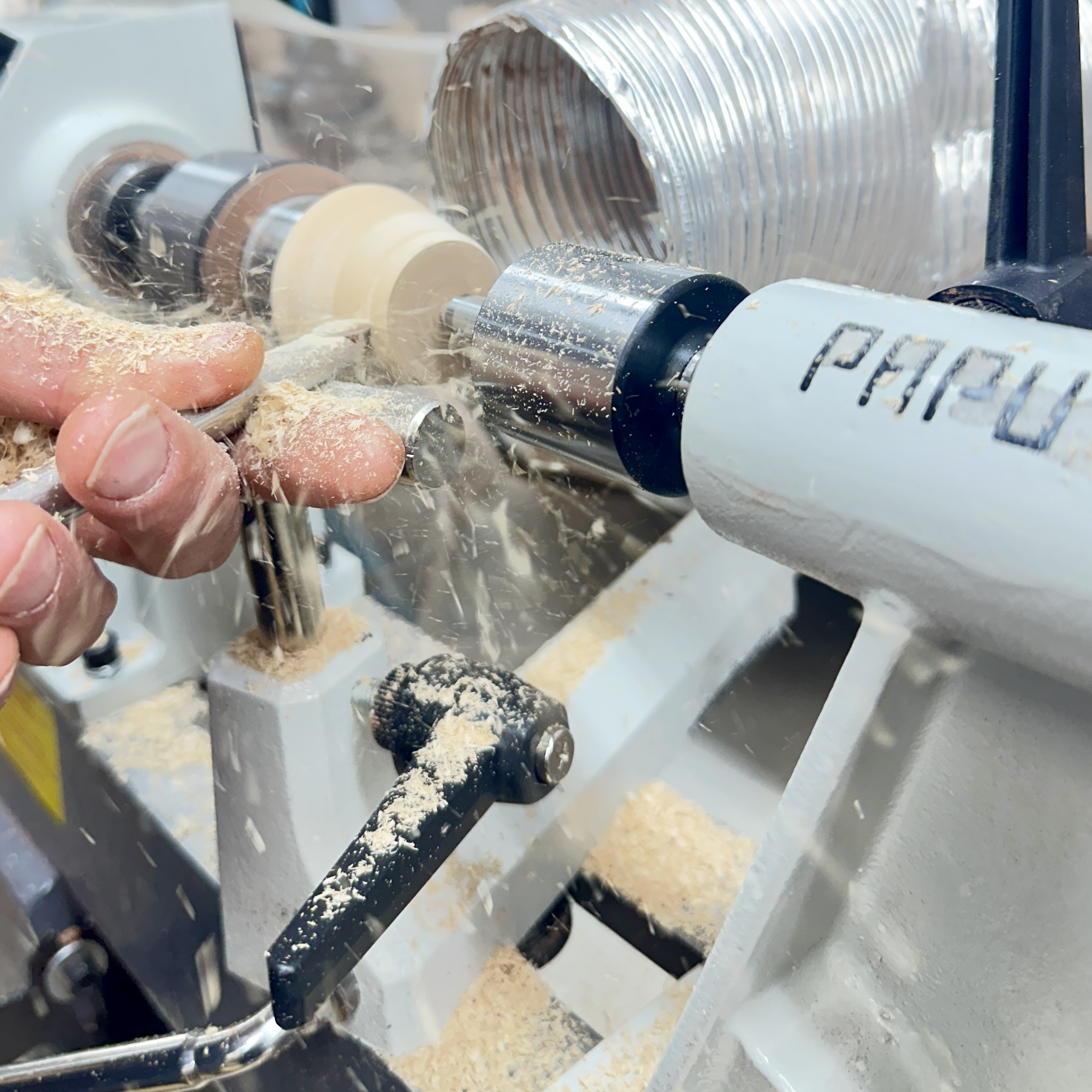 木製兜と鯉のぼり　端午の節句 無垢材　兜飾り 初節句 名前札 こいのぼり　五月人形