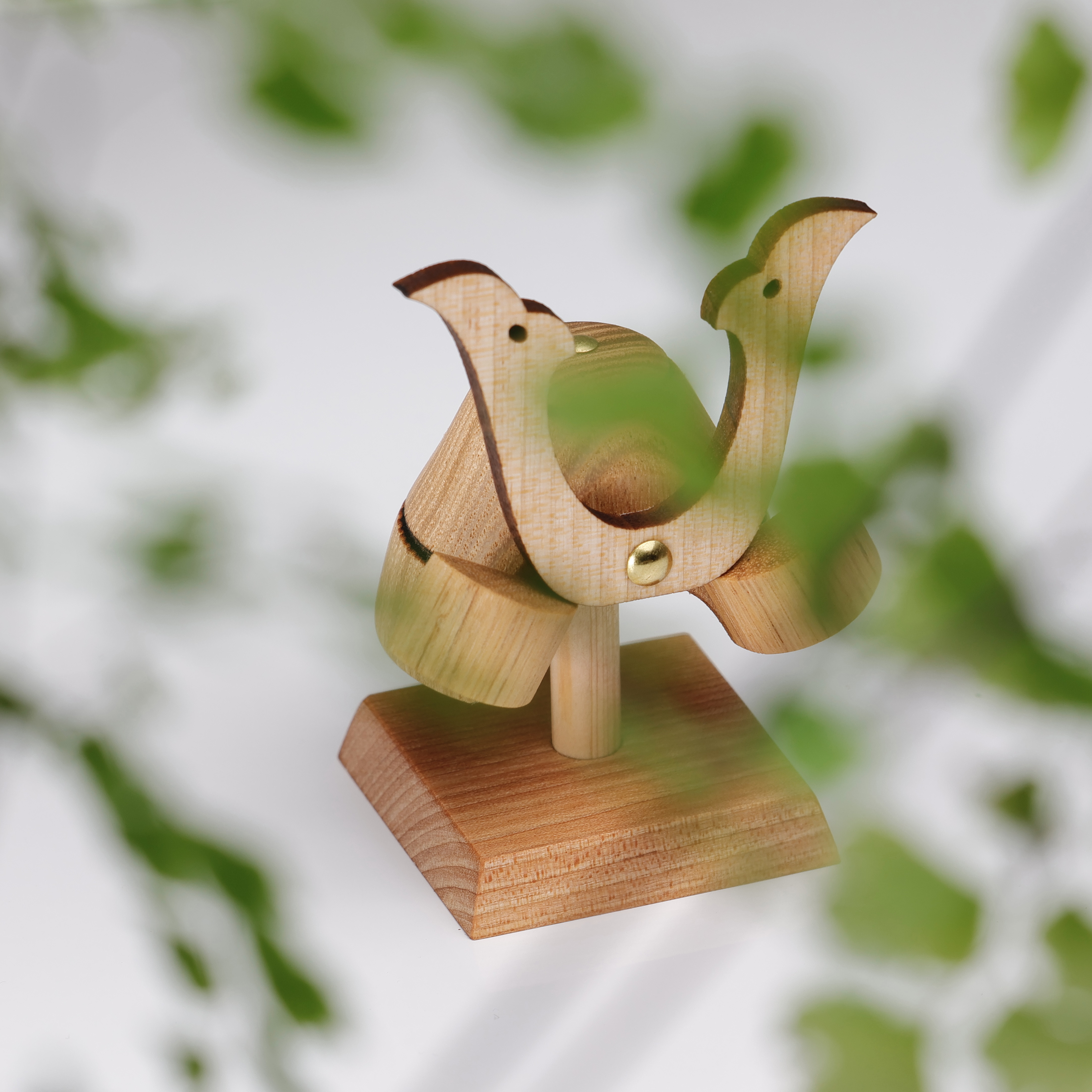 木製兜と鯉のぼり　端午の節句 無垢材　兜飾り 初節句 名前札 こいのぼり　五月人形