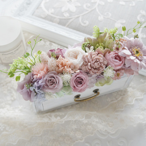 ギフトにおすすめ♡アーティフィシャルフラワー ウォールチェスト