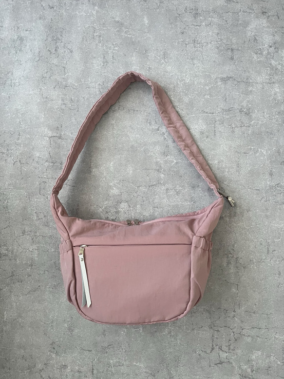 【オシャレなピンク】大人可愛い2WAY ショルダーバッグ/軽量・撥水加工　ナイロン　カジュアルバッグ 8枚目の画像