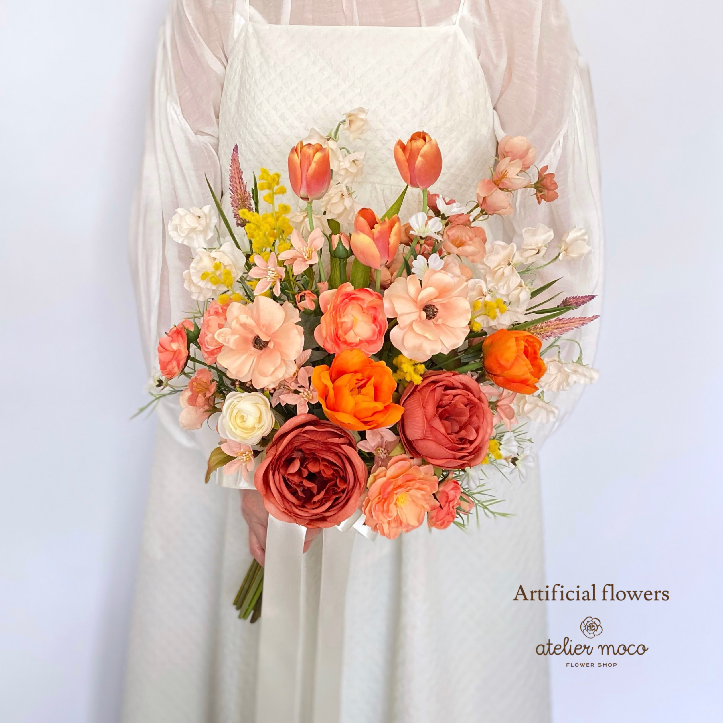 【受注再販】テラコッタ ローズと チューリップ  の クラッチブーケ（造花・ウェディング・結婚式・前撮り・フォト・ブーケ