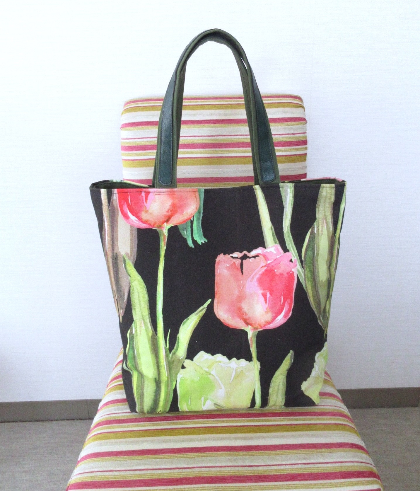 チューリップ模様のトート（ドイツ製）