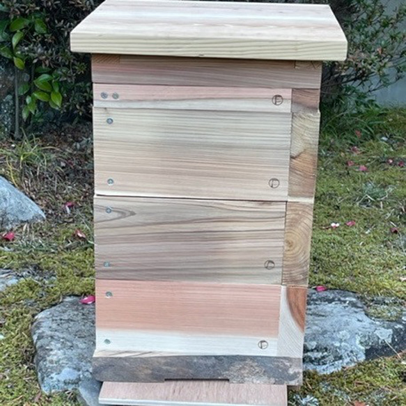 日本 みつばち 蜜蜂 ミツバチ 養蜂 飼育箱 重箱式 巣箱 組立済 完成品
