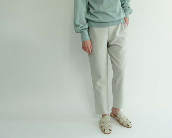 耐穿的9吋錐形褲（黑色） 第3張的照片