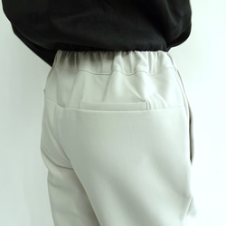 耐穿的9吋錐形褲（黑色） 第6張的照片