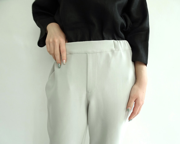 耐穿的9吋錐形褲（黑色） 第7張的照片