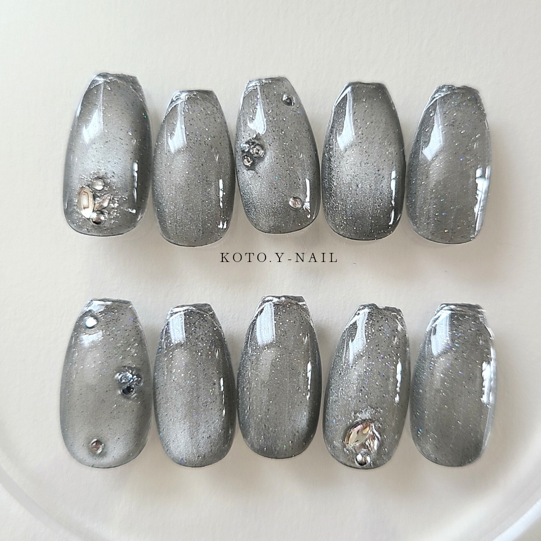 Nocturnal Shine ニュアンスネイル　ブライダル 成人式 前撮り ネイルチップ 夏 うるうる マグネット