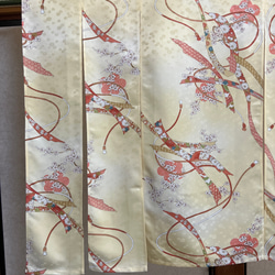 113/101,着物リメイクーのれん、鳳凰、刺繍加工、！ Yahoo!オークション - 黒留袖 鳳凰 正絹着物 リメイク のれん~暖簾