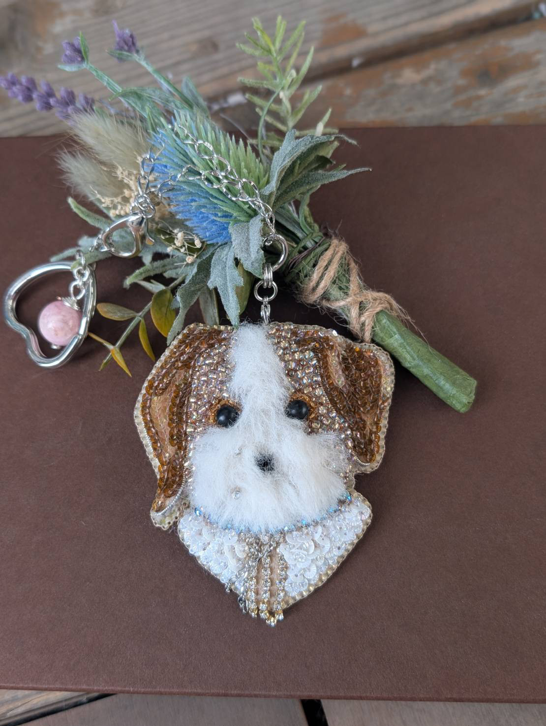 フランス製スパンコールを使用 ふわふわジャックテリアのバッグチャーム