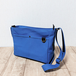 米国ポートランドのハンドメイドメッセンジャーバッグ Amazon.com: Manhattan Portage Waxed Vintage Messenger Bag