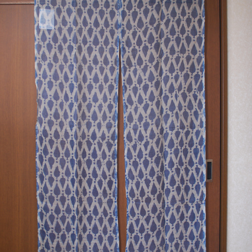 のれん☆インド綿☆藍染め風☆「コタドリアインディゴ ドロップ85