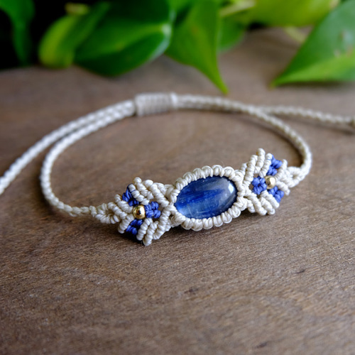 カイヤナイト（ネパール産）良質天然石 マクラメ編みブレスレット