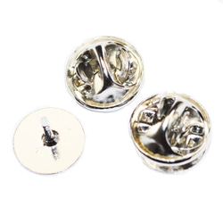 ブローチピンホルダー ネクタイバッジバック フラットベース 銀色 シルバーカラー2コ入り CT188 1枚目の画像