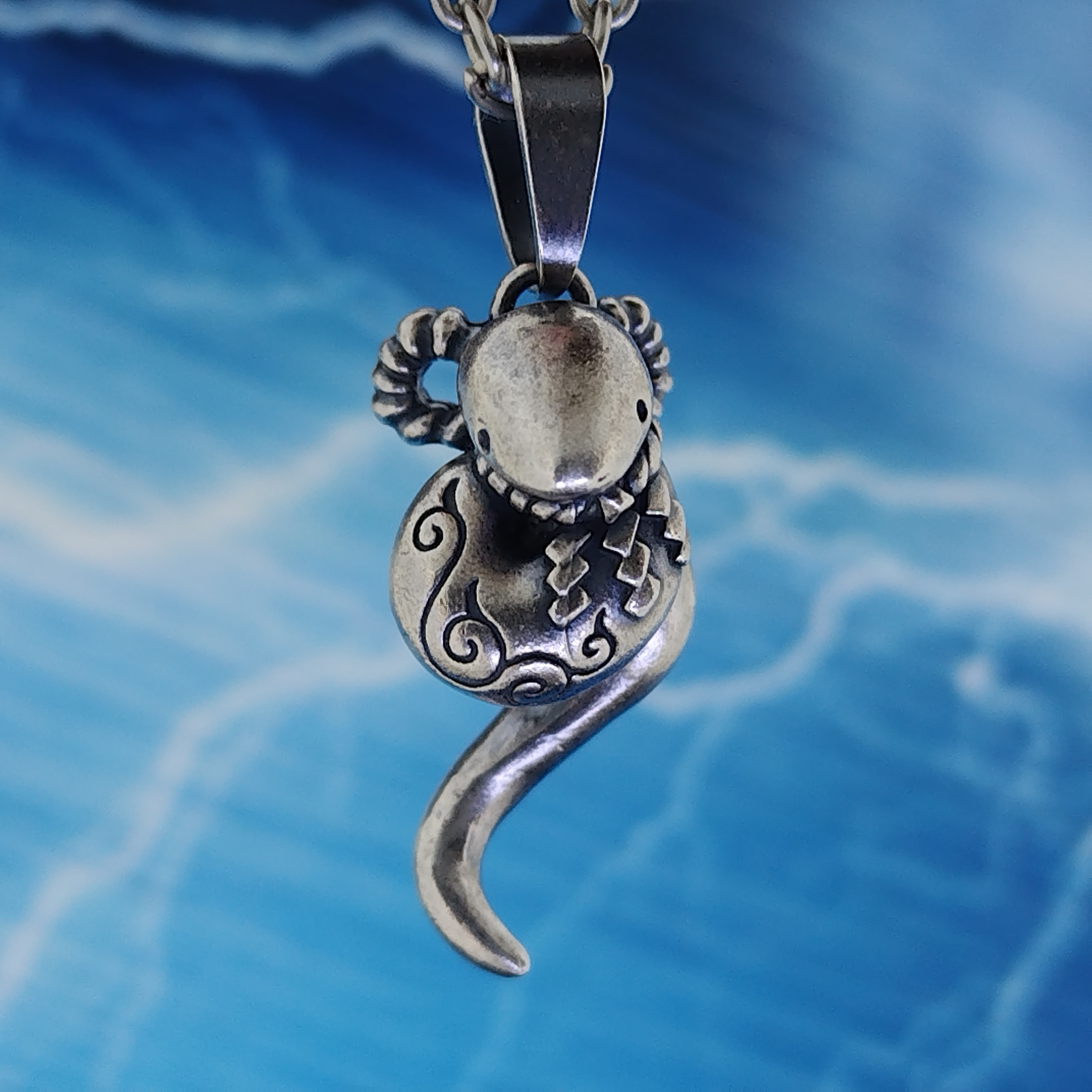 白ヘビ様のトップ