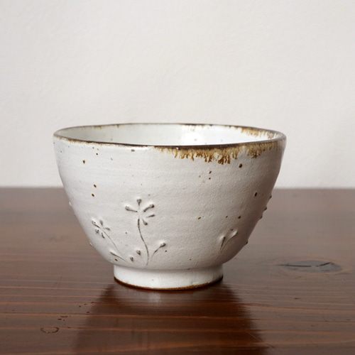 茶碗・めし碗 Kakao Amazon.co.jp: 瀬戸焼 伍春窯 飯碗 お茶碗 大 直径約12cm 天目椿
