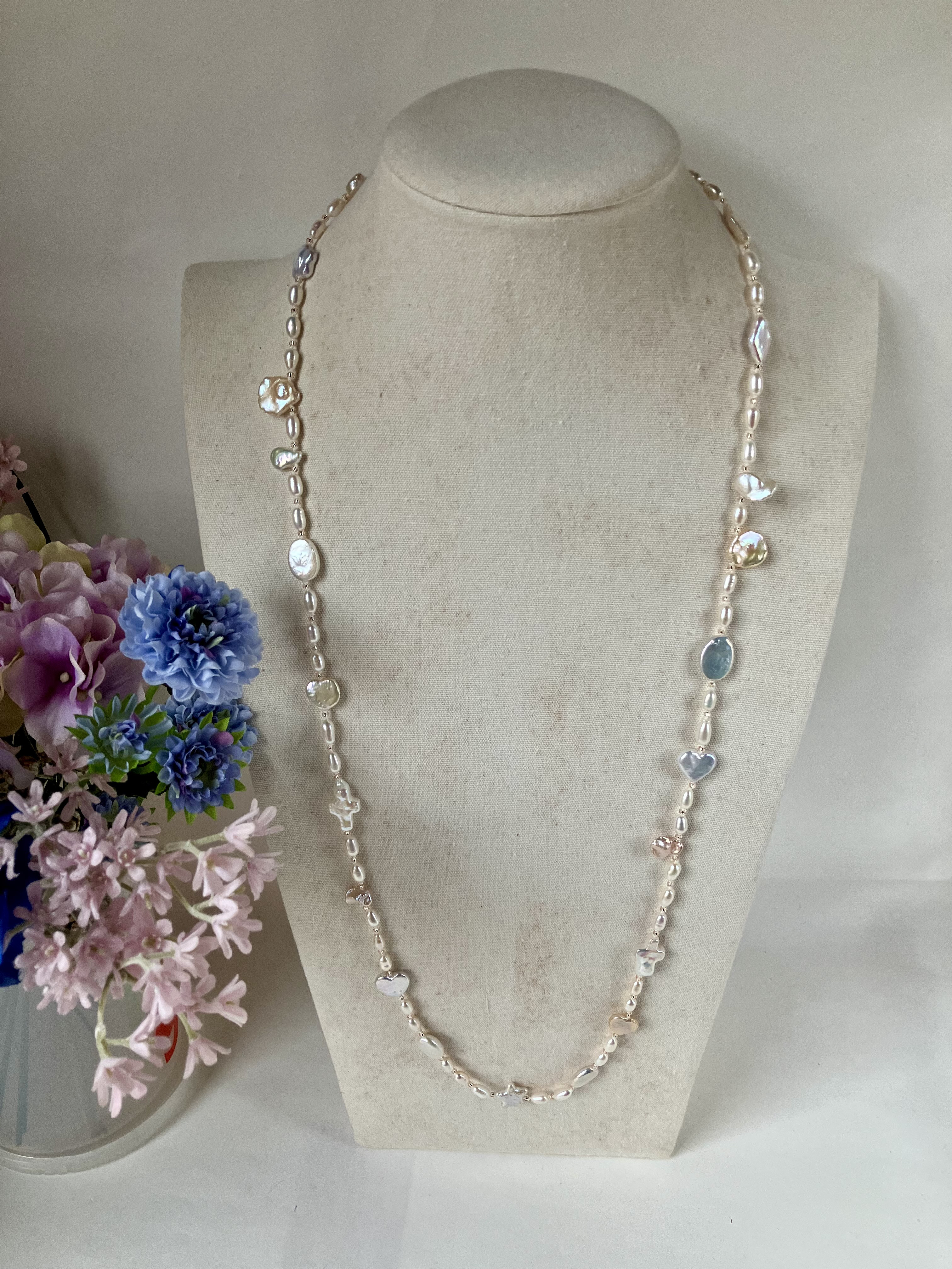 淡水真珠デザインロングネックレス