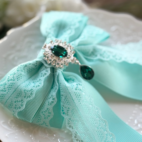 最終値下げ　ミントグリーン リボン パール バレッタ ビッグダブルリボン ミントレース×ミントグリーン 緑ビジュー 大きめ