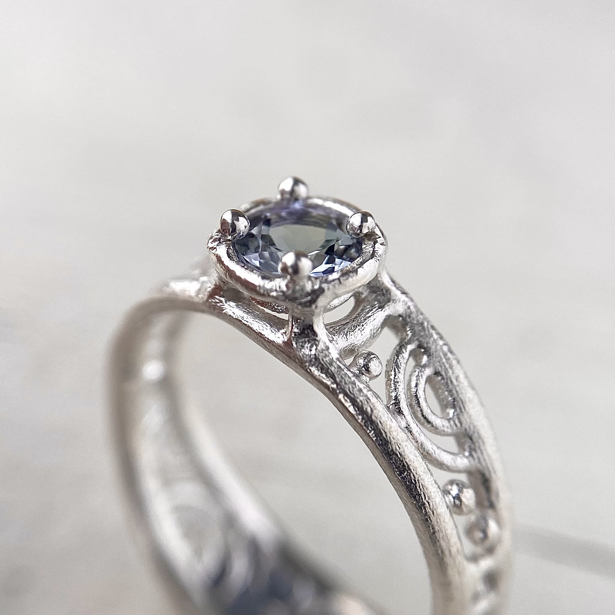 ゾイサイトの指輪