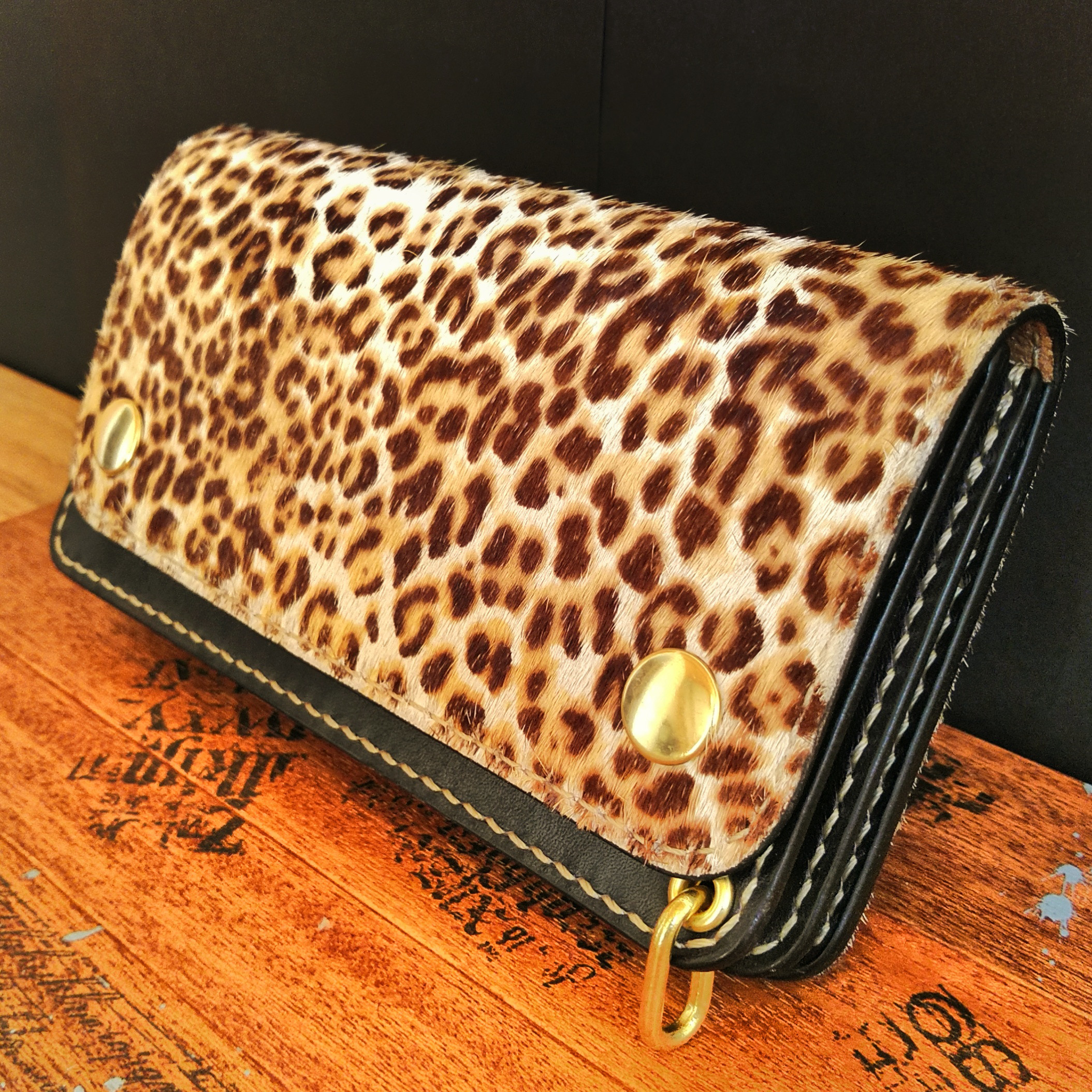 ヒョウ柄ハラコ　トラッカーウォレット ヒョウ柄ハラコ　トラッカーウォレット