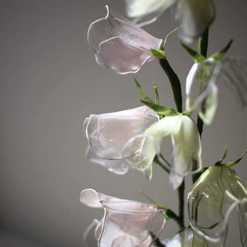 ガラスの花瓶つき♪光に透けるスイートピー〈Dip Art〉2本セット