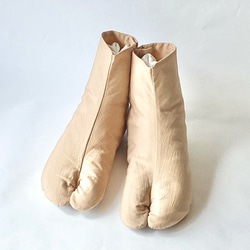 《素足のような履き心地》【仕立て上り品】手縫い足袋〈つつみ〉通年用カラー/幅広型あり 2枚目の画像