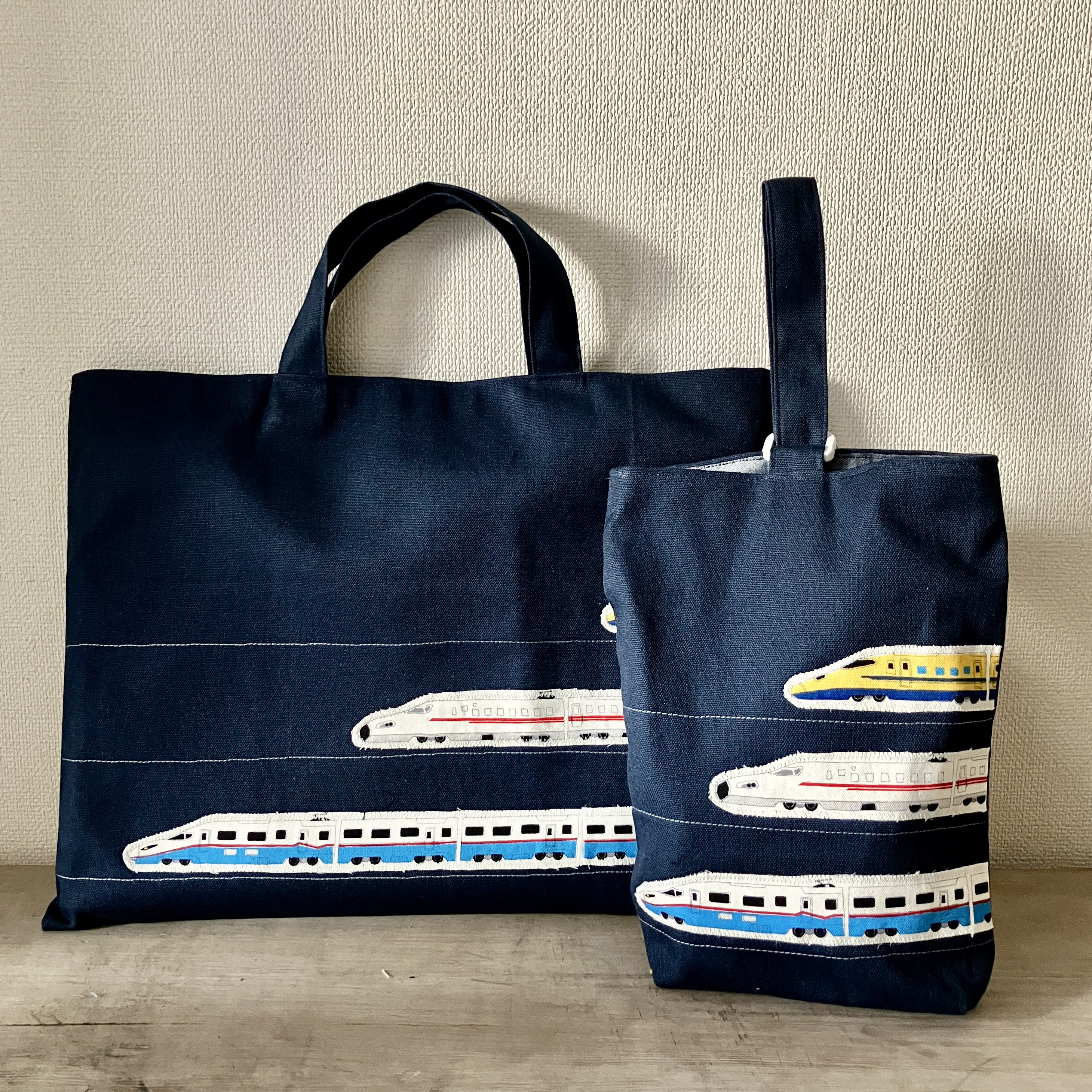 ダンガリー裏地付ネイビー★新幹線シリーズ★レッスンバッグと上履き袋の2点セット キャンバス生地 持ち手付