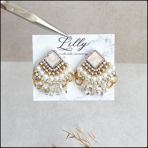 1203 スェード 花 パール ゴールド ハンドメイド ピアス イヤリング 1203 スェード 花 パール ゴールド ハンドメイド ピアス イヤリング