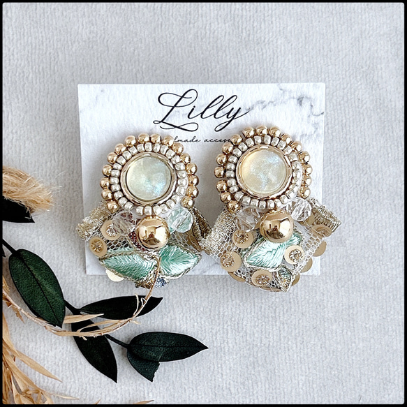 1499 新作*華やかインド刺繍リボン*ビーズ刺繍*アシメピアス・イヤリング ffa19d581f08129407ae2c453f11c9