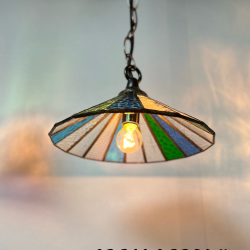 昭和レトロガラスの傘型ステンドグラスランプ (GA13) シーリング