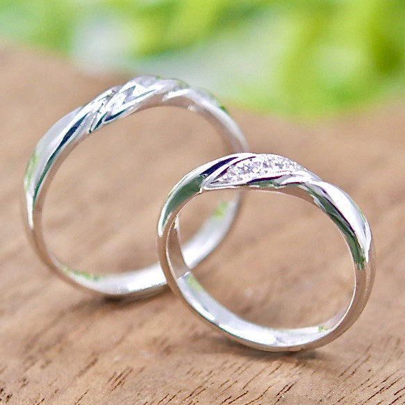 【ペア特別価格】プラチナ ダイヤモンド 結婚指輪 ~Ribonリボン~【ストレートタイプ/送料無料】