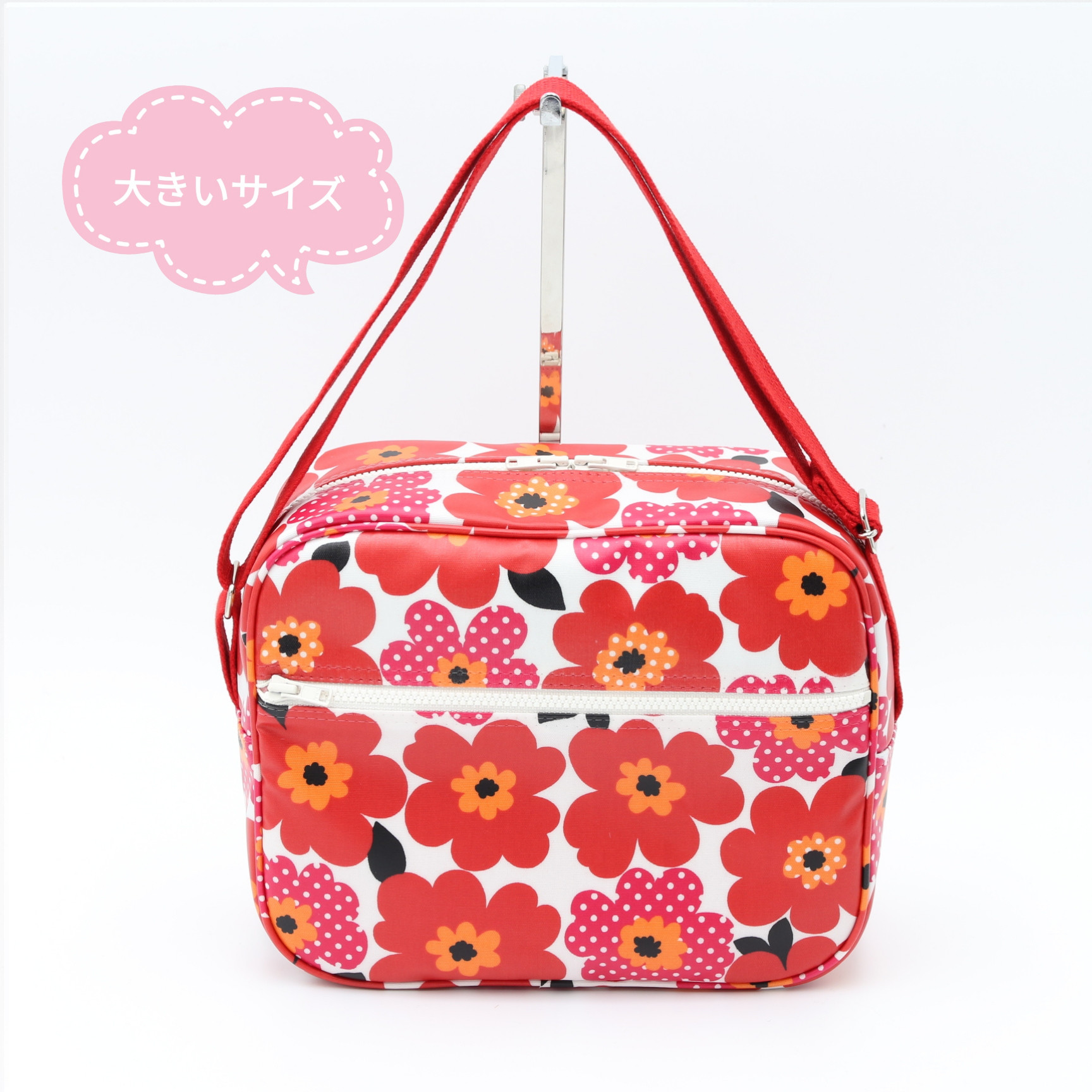 在庫あり　大きい幼稚園ショルダーバッグ　防水・撥水ラミネート素材　赤い花　通園バッグ　保育園　入園　旅行　お稽古　女の子