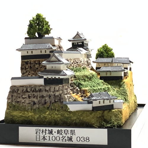 完成品】岩村城・岐阜県 お城 ミニジオラマ 手のひらサイズ 城コレ