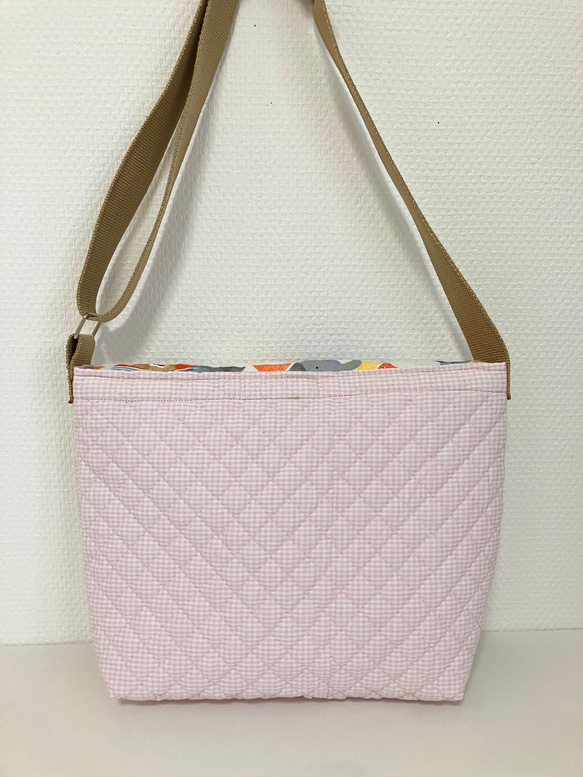 感謝価格！アニマル柄　キルティングショルダーバッグ　通園バック 2枚目の画像