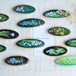 ミモザとインコのバレッタ＊手描き油彩画 5枚目の画像